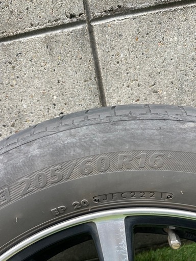   16インチ　タイヤホイールセット205 60 R16