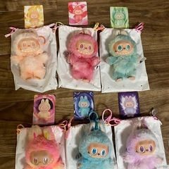 正規品ラブブPOPMARTの画像