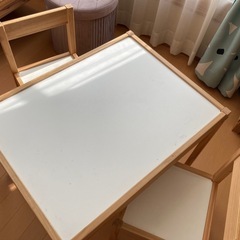 【お相手様決定済】IKEA キッズテーブルセットの画像