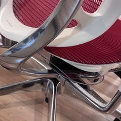 オフィスチェア　オカムラ　コンテッサセコンダ　CC85BW レッドの画像