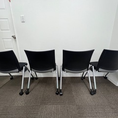 ローラー付きチェアの画像