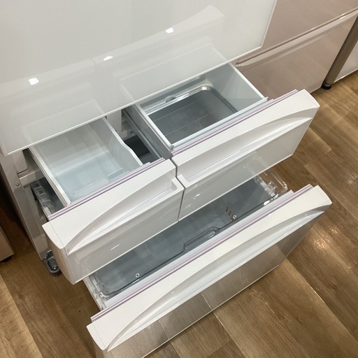 【トレファク神戸南店】TOSHIBAの5ドア冷蔵庫です【取りに来られる方限定】