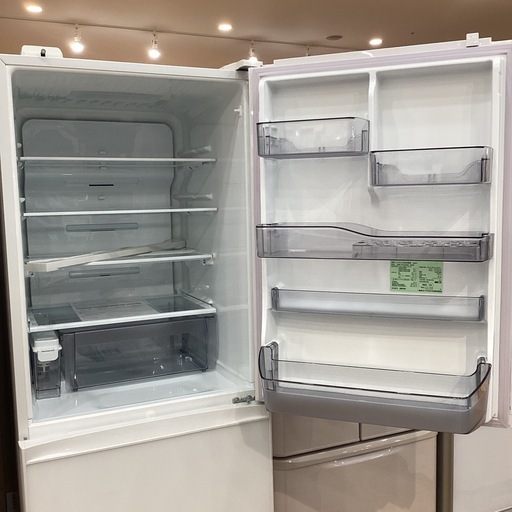 【トレファク神戸南店】TOSHIBAの5ドア冷蔵庫です【取りに来られる方限定】