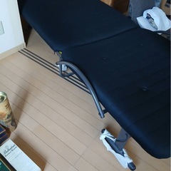 折りたたみベッドの画像