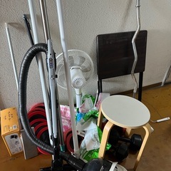 筋トレ用品まとめ売り バーベル・ダンベル・プレートセット＋扇風機・折りたたみテーの画像