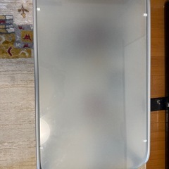 すりガラスローテーブルの画像