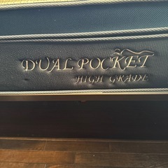 ニトリ跳ね上げ式収納　セミダブルサイズベッド　収納、コンセント照明付きの画像