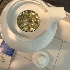 未使用タイガーテーブルポット1ℓ魔法瓶の画像