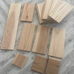 木材　端材　ひのき　すぎ　2×4 パイン材などの画像