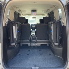 全込み超特価‼️⭐️車検令和8年4月29日まで有り‼️FC26セレナ⭐️ハイウェイスター⭐️内外装美車⭐️両側パワスラ⭐️スマートキー⭐️16インチアルミ⭐️HID⭐️フォグ⭐️ナビTV⭐️Bluetooth♪⭐️フリップダウンモニター⭐️バックカメラ⭐️ドラレコ⭐️3列シート8人乗り⭐️タイミングチェーンエンジン⭐️安心の修復歴無し⭐️『月割り自動車税も、リサイクル料も、全てコミコミの超特価』‼️『更に千葉＆成田ナンバー管轄は名義変更代行無料サービス』‼️『激安早い者勝ち』‼️の画像