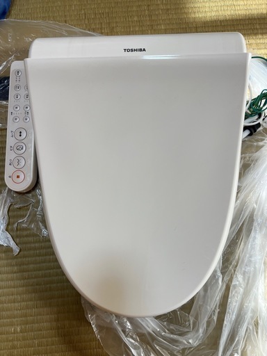 美品 TOSHIBA 温水洗浄便座 SCS-T160