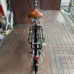 27インチ　外装6段変速　LEDオートライト付き　パンクしにくいタイヤ　マットブラウンの画像