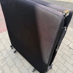 折りたたみベットの画像