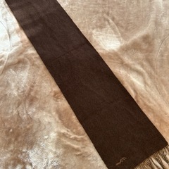 エス・テー・デュポンS.T. Dupontマフラー ストール ショール スカーフbrown ブラウン茶色系 ベージュ縦　約143センチ （フリンジ部分を除いてます） 横　約31センチ フリンジ　約8センチメンズ（men’s）男性用、紳士 ユニセックス男女兼用の画像