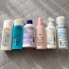 乳液&化粧水
の画像