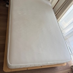 マットレス、ベッドフレームの画像
