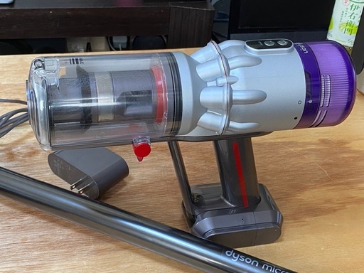 替えフィルター付き！
Dyson micro 1.5kg SV21 コードレス掃除機 動作確認済 