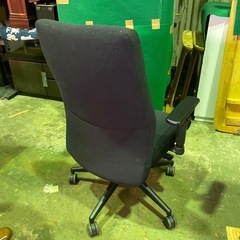 デスクチェアーの画像