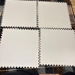 厚さ1cmほど、ジョイントマット 7枚セットの画像