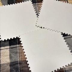 厚さ1cmほど、ジョイントマット 7枚セットの画像