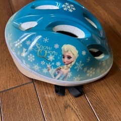 アナ雪　ヘルメット
の画像