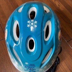 アナ雪　ヘルメット
の画像