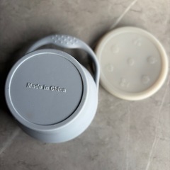 スナックカップ　シリコン　ベビー　おやついれの画像