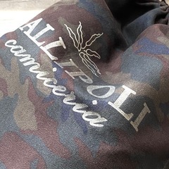 【新品未使用】【非売品】 人気ブランド「GALLIPOLI camiceria」 迷彩柄巾着袋2枚セットの画像