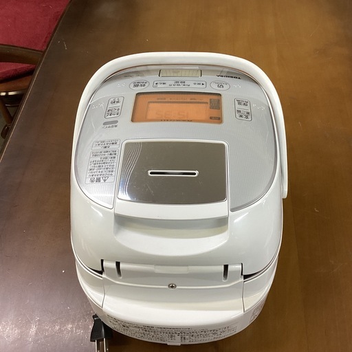 万代店　TOSHIBA 炊飯器　5.5合 
