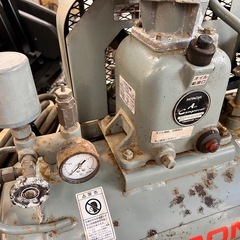 日立 ヒタチ HITACHI エアコンプレッサー ベビコン 200V 動作未確認 【11092014】の画像