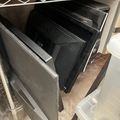 パソコン　モニター　その他　たくさんの画像