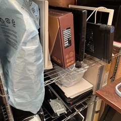 パソコン　モニター　その他　たくさんの画像