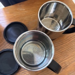 蓋付き　マグカップ　2つの画像