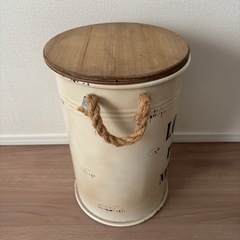 不二貿易 ブリキスツールの画像