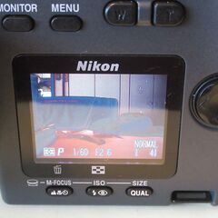 デジカメ NIKON Coolpix 995  取説・充電器・バッテリー・メディア付き　顕微鏡撮影用アダプターとカードリーダーが付属　  の画像