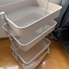 【無料・引き取り限定】IKEA RÅSKOG（ロースコグ）ワゴン ホワイト 205.867.88（35×45×77cm）｜三条京阪付近
の画像
