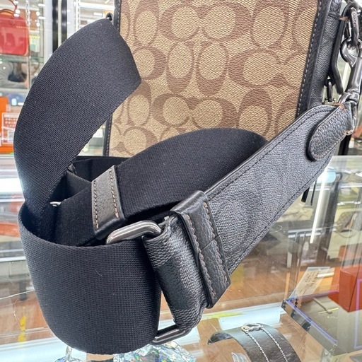 ☆ドリーム荒牧店☆COACH コーチ サリバン クロスボディ ブロックド CC090