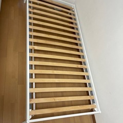 IKEA VESTEROYマットレス、IKEA  VEVELSTAD フレームセットの画像