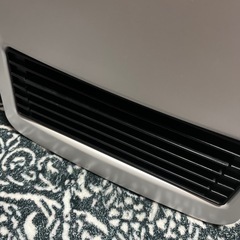 セラミックファンヒーターの画像