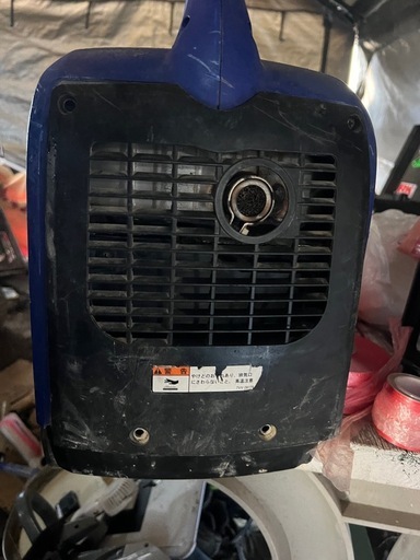ヤマハ YAMAHA EF900iS インバーター発電機 正弦波 発電機 (定格出力0.9kVA) 青い 静音 小型 軽量 防音型 備