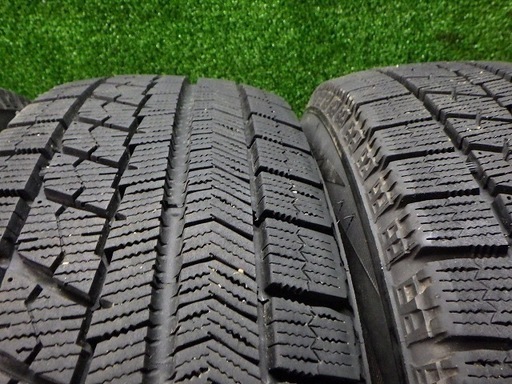 175/65R15　84Q　4本　２０年製　BS　ブリヂストン　VRX　溝7.0　スイフト　アクア等　251202042