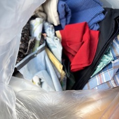 はぎれ　服　布　パッチワーク　ハンドメイド　大量の画像