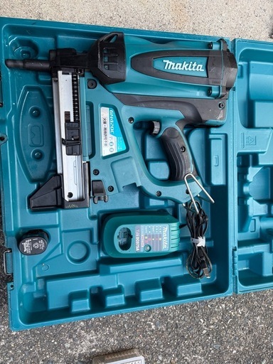 makita ガス銃　GN420C