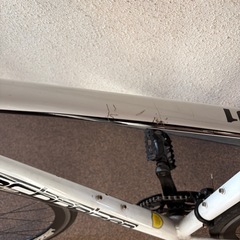 川口市 ロードバイク 自転車 クロスバイク 700c チェーン新品 ホワイト MTBの画像