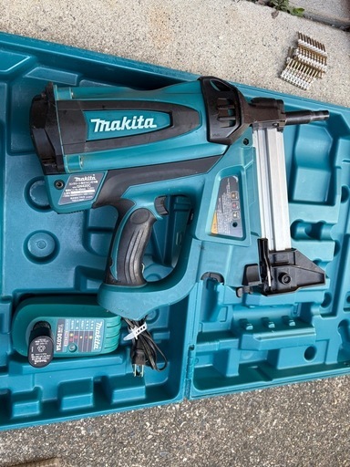 makita ガス銃　GN420C