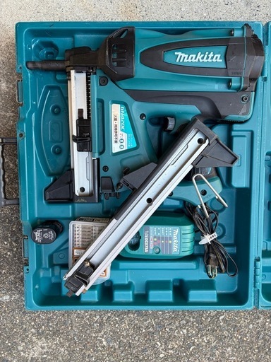 makita ガス銃　GN420C