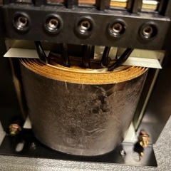 単相単巻トランスの画像