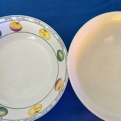 値下げしましたプラスチック皿、お椀の画像