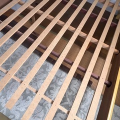 ダブルベッドの画像