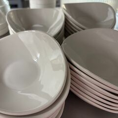 セリア CENTURY 小皿 13cm｜24枚・美品｜1個80円／まとめ買い50円の画像